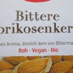 Bittere Aprikosenkerne wie diese von einigen Lieferanten angeboten werden