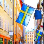 Schwedenflagge in einer Stadt